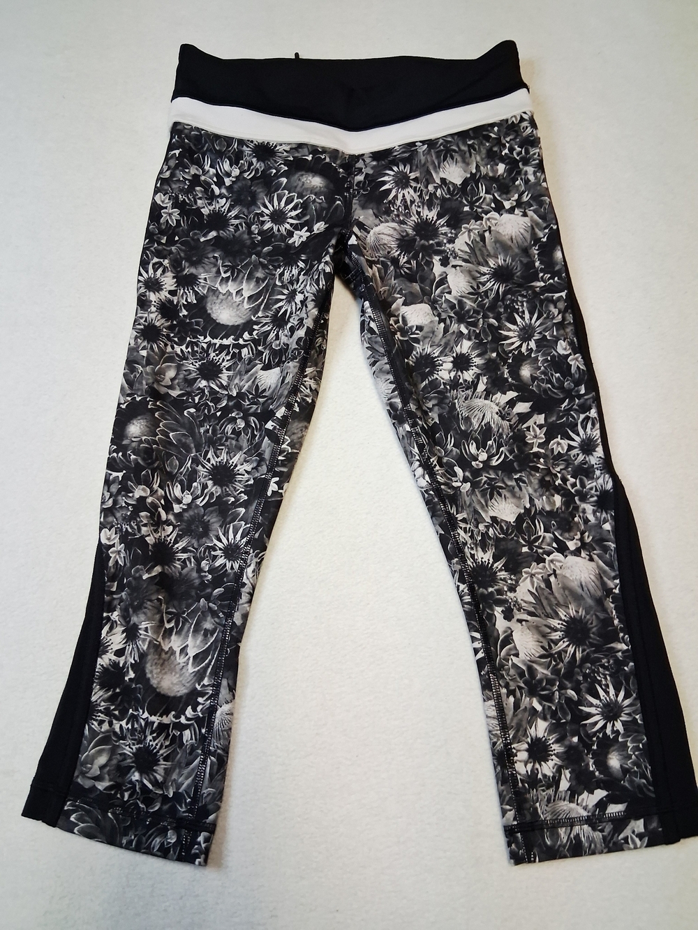 lululemon athletica Black & White Floral Capri Leggings